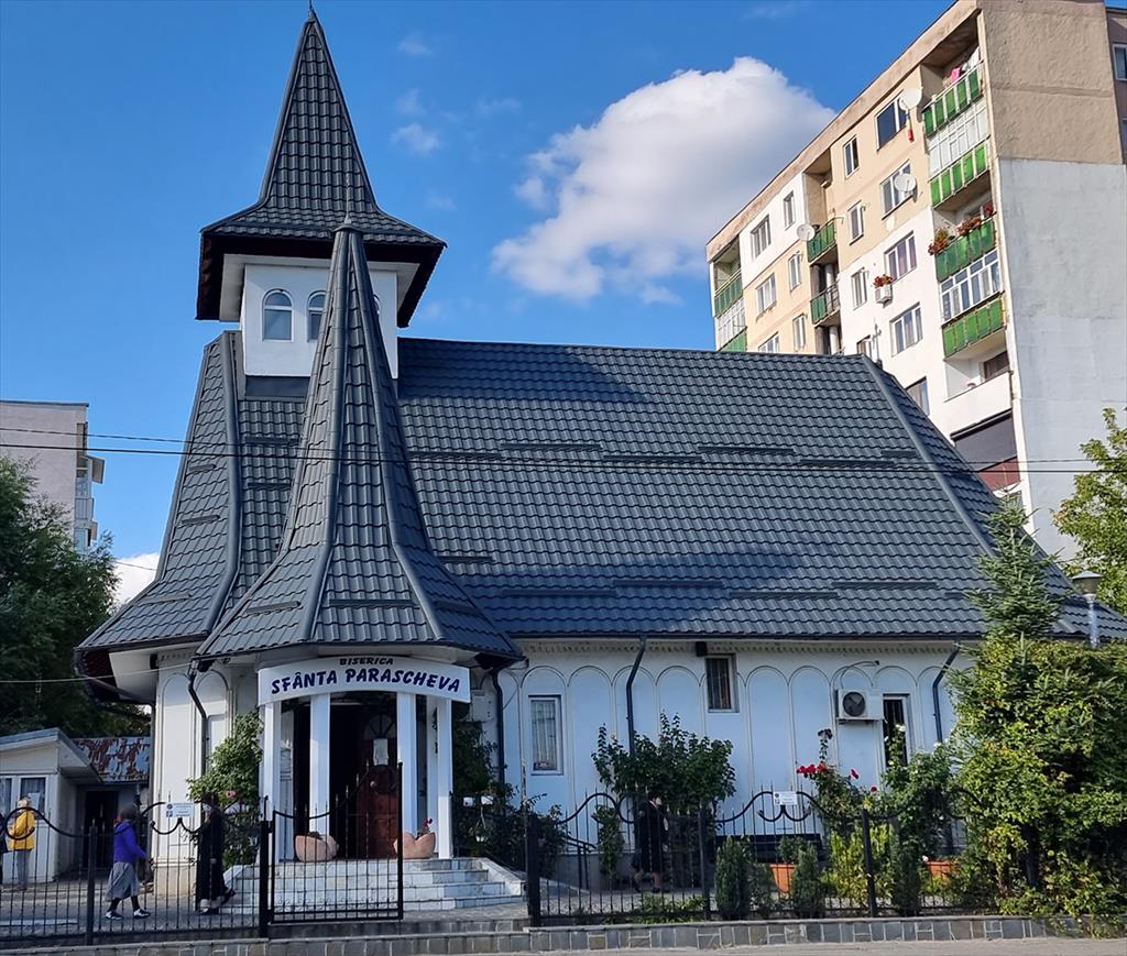 20 de ani de la sfințirea Bisericii ”Sf. Parascheva” din Câmpina