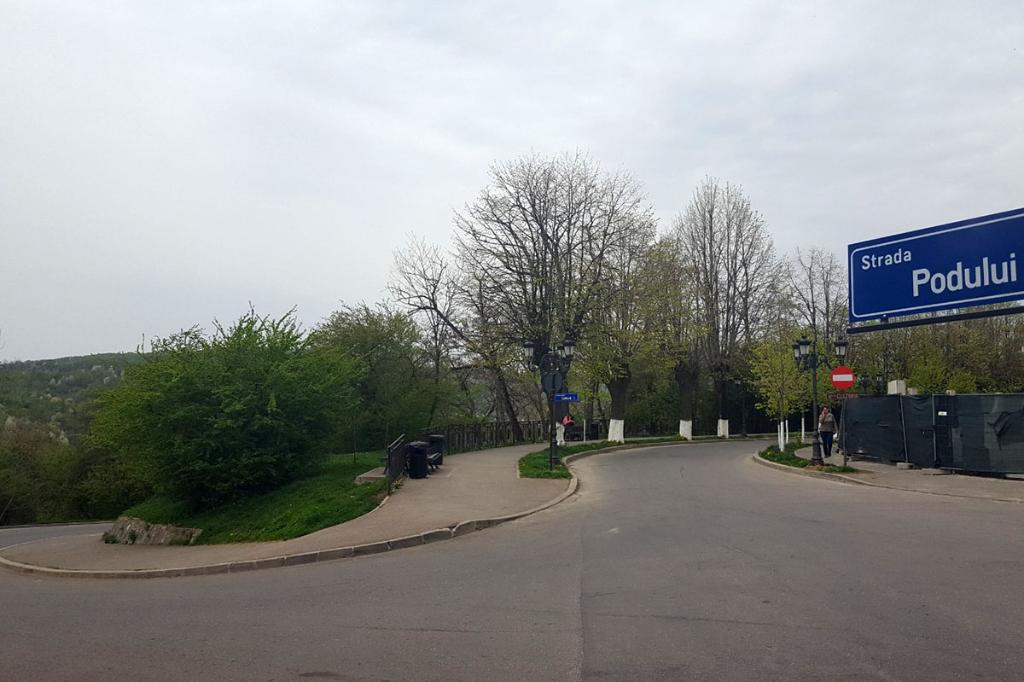 La Câmpina, vineri, 24 iulie, între orele 6.00 și 10.00 va fi închisă Strada Podului