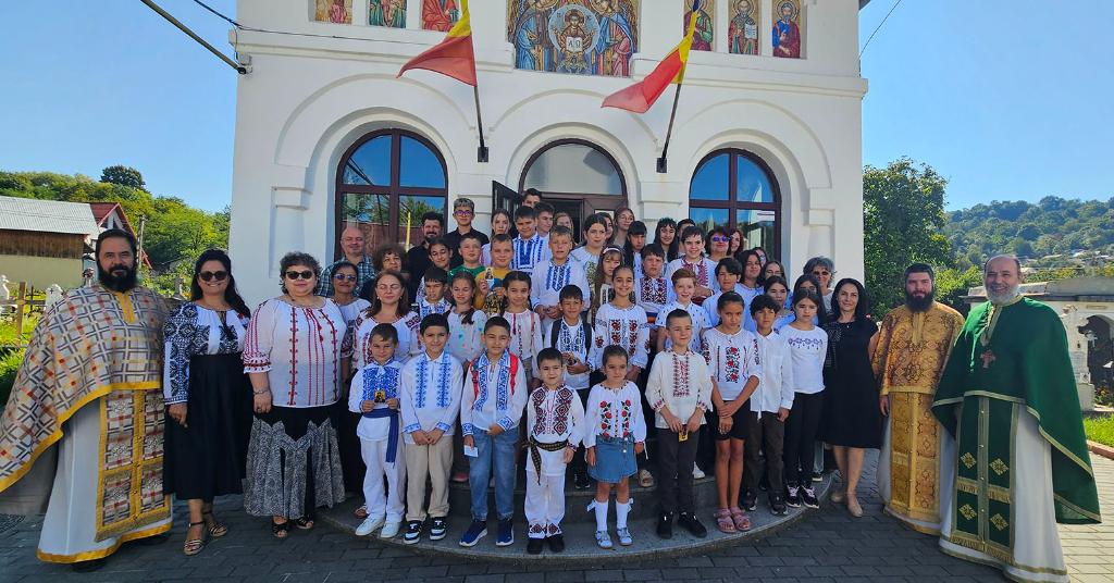 La Telega, biserica și școala și-au dat mâna pentru o zi de neuitat pentru copii