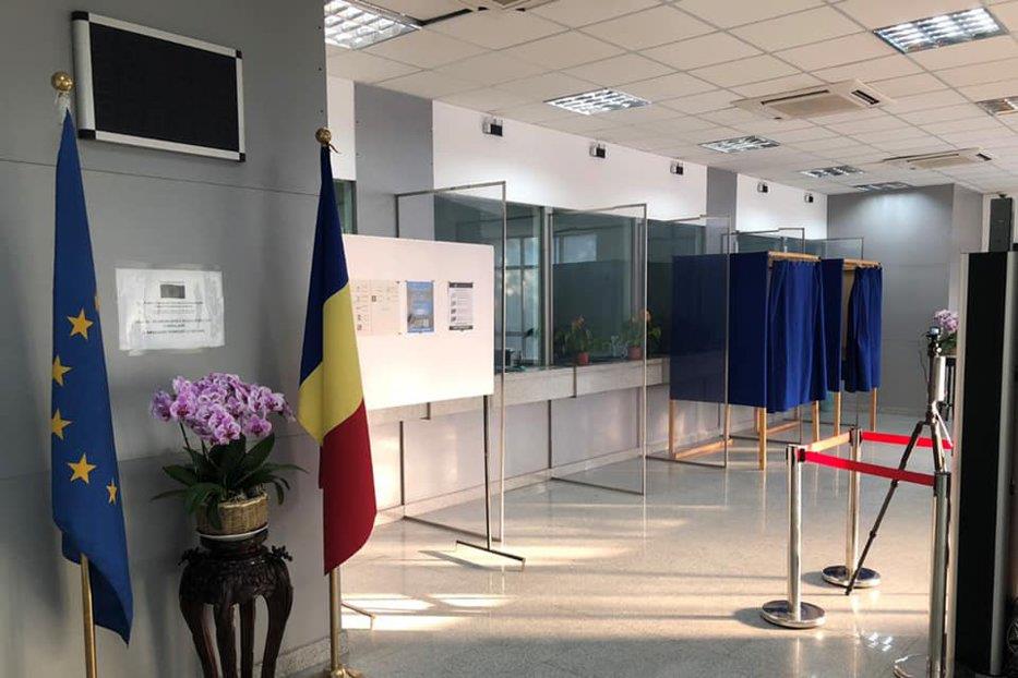 Alegeri prezidențiale 2019. S-au deschis secțiile de vot din Europa