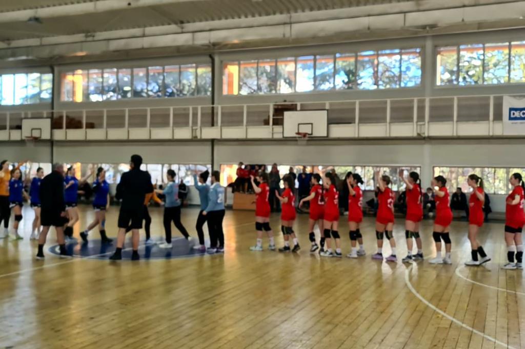 Handbal feminin, juniori II. CS Câmpina - Dinamic Focșani 39-38