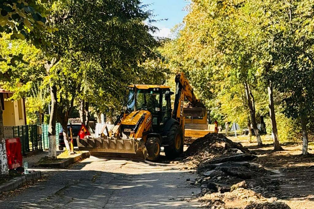 Au început lucrările la rețeaua de canalizare pe Strada Ion Câmpineanu