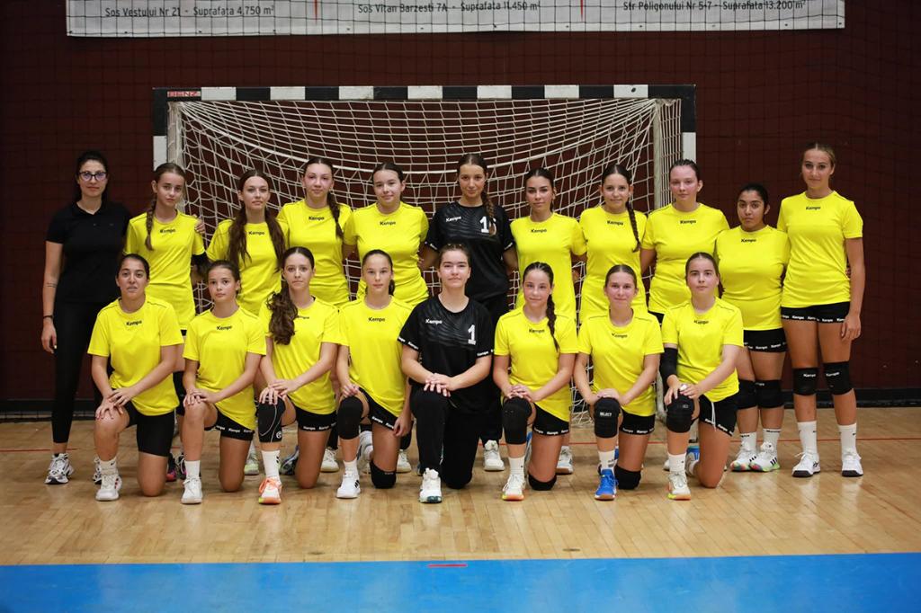 Handbal feminin, juniori sub 15 ani. CS Câmpina - ACS Academia Junior Ploiești 23-24