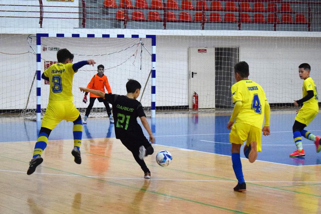 Cupa ”Moș Crăciun”, ediția 2025. S-au încheiat grupele, urmează meciurile eliminatorii