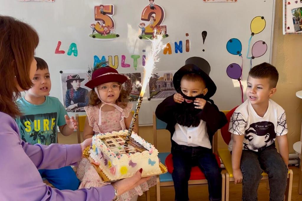 Aniversare la Grădinița „Iulia Hasdeu” Câmpina - 52 ani de la înființare