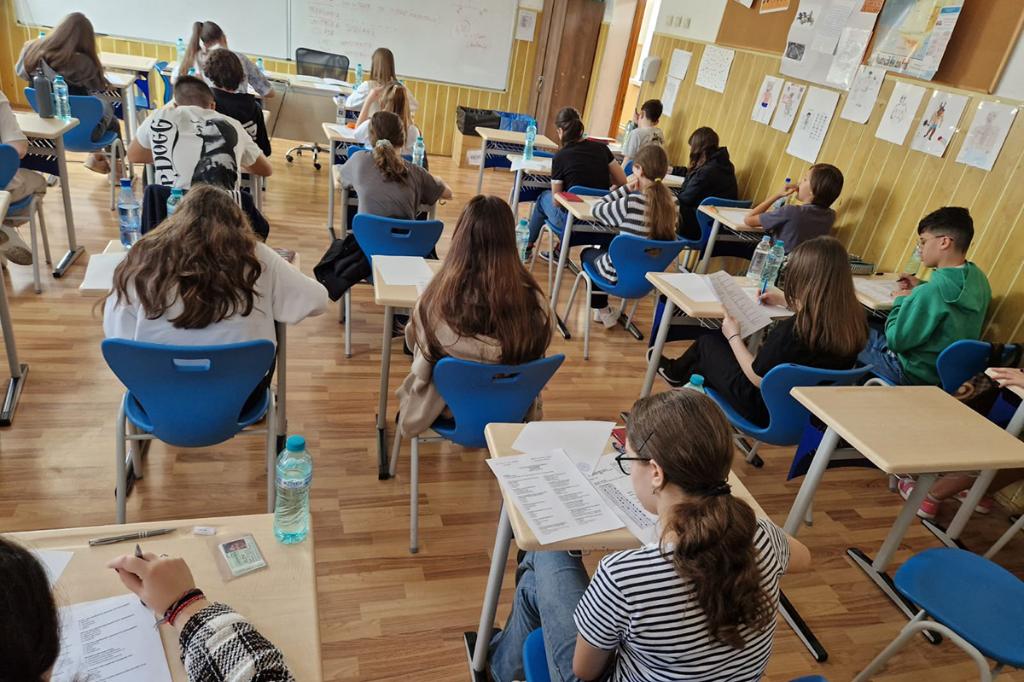 545 elevi ai unor instituții de învățământ din Câmpina vor beneficia de programul ”Masă sănătoasă” 2025 - 15 lei/zi
