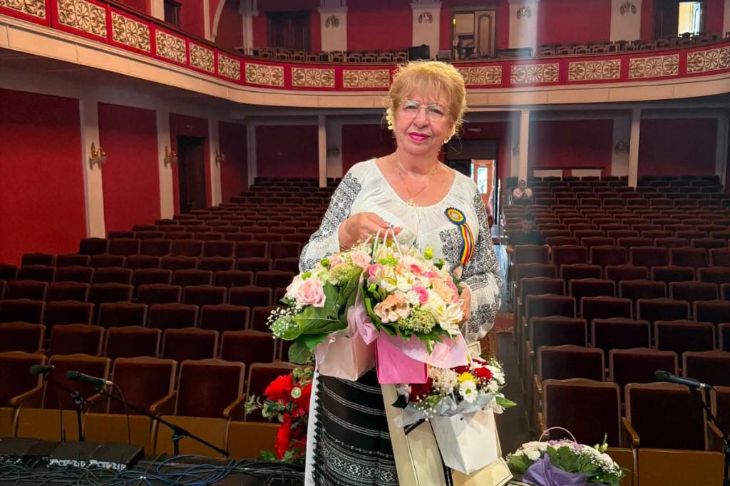 Ofelia Hărănguș a participat la mai multe festivaluri folclorice în Moldova și Ucraina