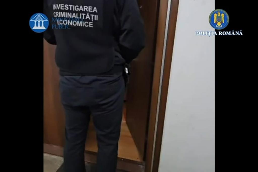 Percheziții în Prahova, într-un dosar de evaziune fiscală. 12 persoane au fost conduse la audieri