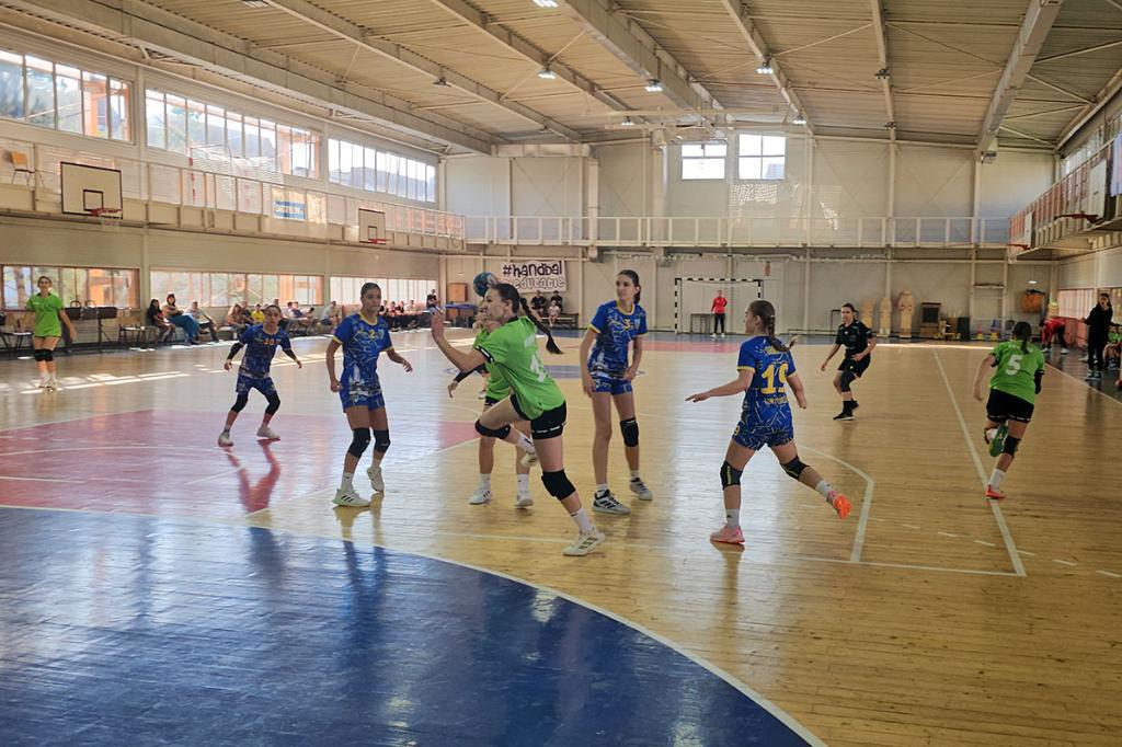 Handbal feminin, juniori sub 17 ani: CS Câmpina - LPS „Iolanda Balaș Soter” Buzău 41-30