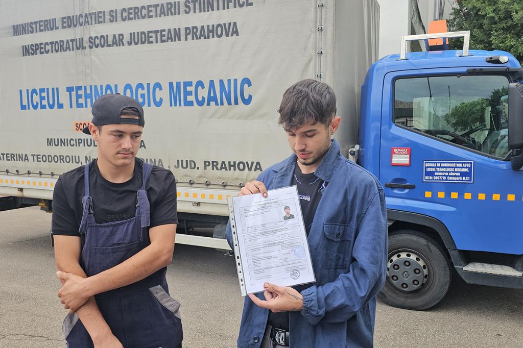 Calificat pentru viitor. S-au încheiat stagiile de practică în meseria mecanic auto