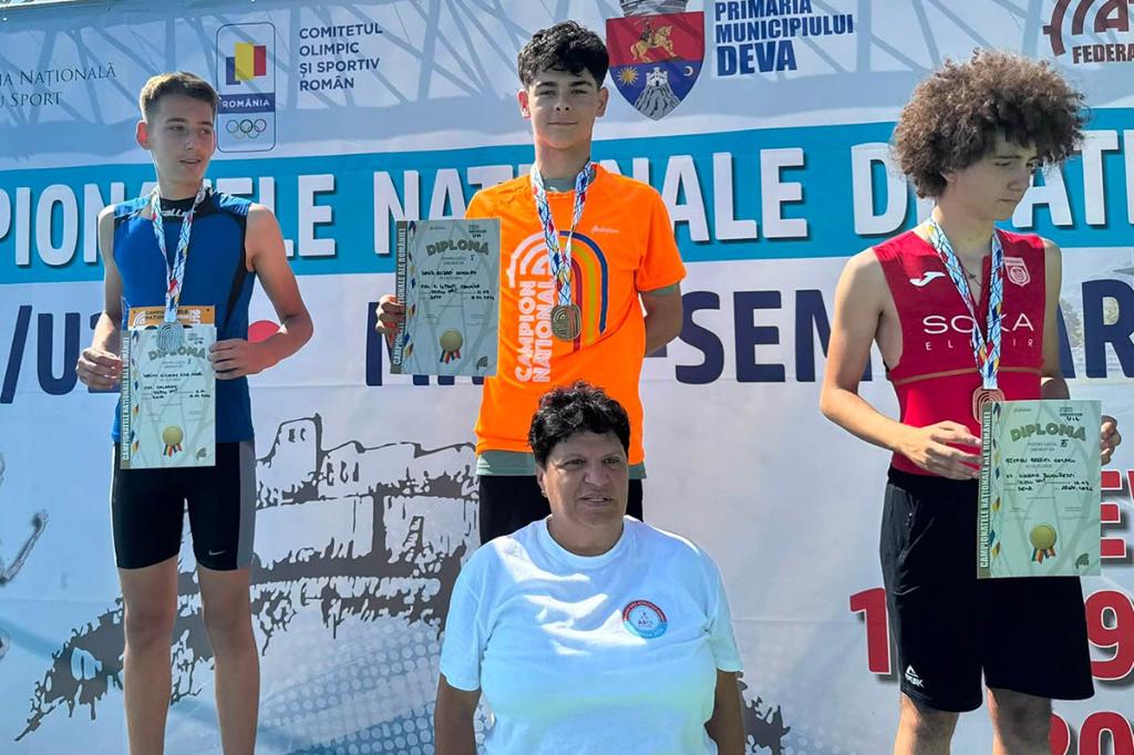 Rezultate foarte bune pentru atletismul câmpinean la Naționalele de juniori sub 16 ani de la Deva
