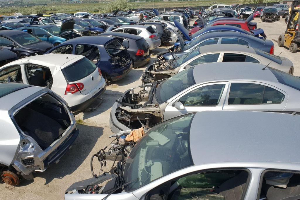 Garda de Mediu, amendă record pentru dezmembrări auto ilegale la Câmpina - 60.000 lei!