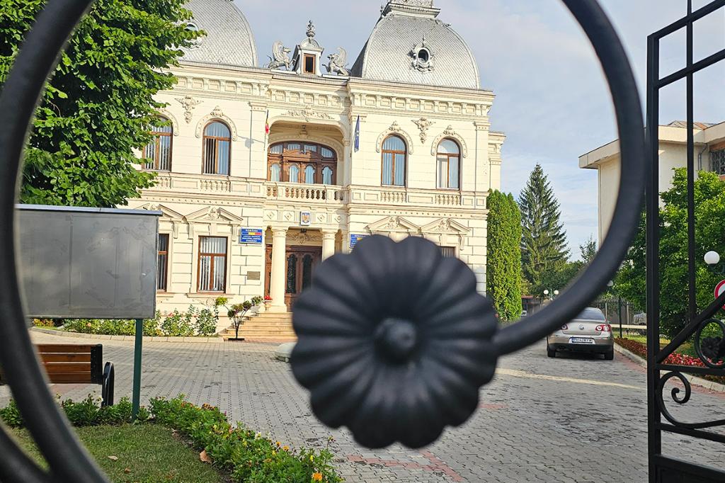 Primăria Câmpina a atribuit contractele de finanțare în baza Legii 350