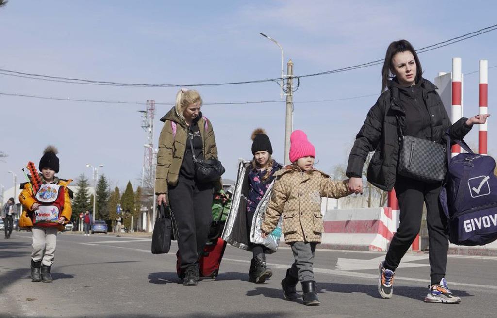 Aproape 100 de copii refugiați din Ucraina vor începe școala în Prahova